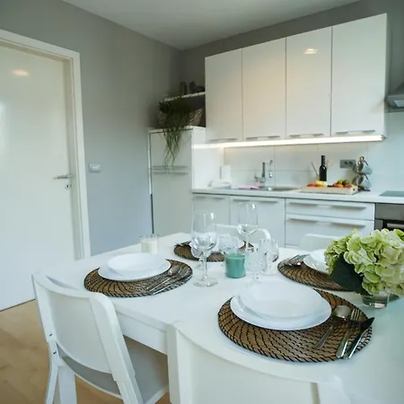 Апартаменты Elly *