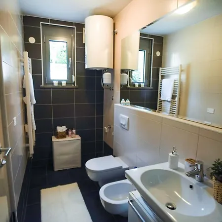 Elly Апартаменты *